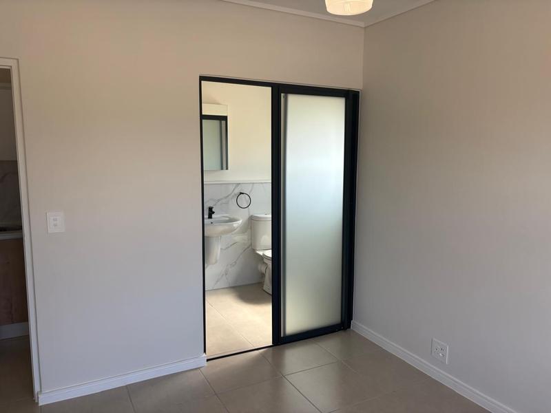 To Let 1 Bedroom Property for Rent in Richwood Western Cape